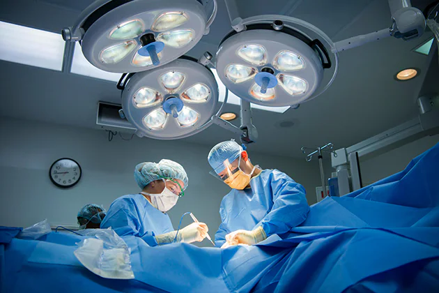 Surgery 3113314 0117 8col